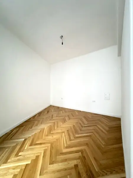 Exklusive 2-Zimmer-Terrassenwohnung im generalsanierten Altbau – Erstbezug mit hochwertiger Ausstattung in 1050 Wien