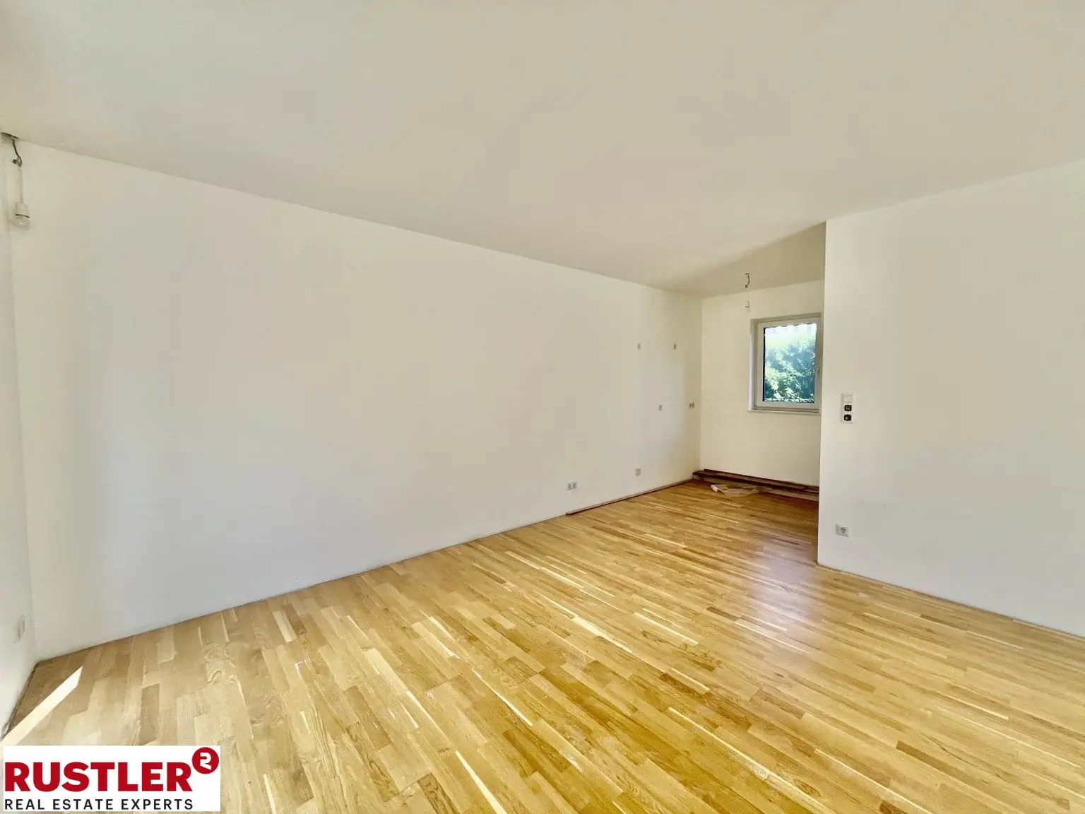 Erstbezug - Doppelhaushälfte zu verkaufen in Essling!