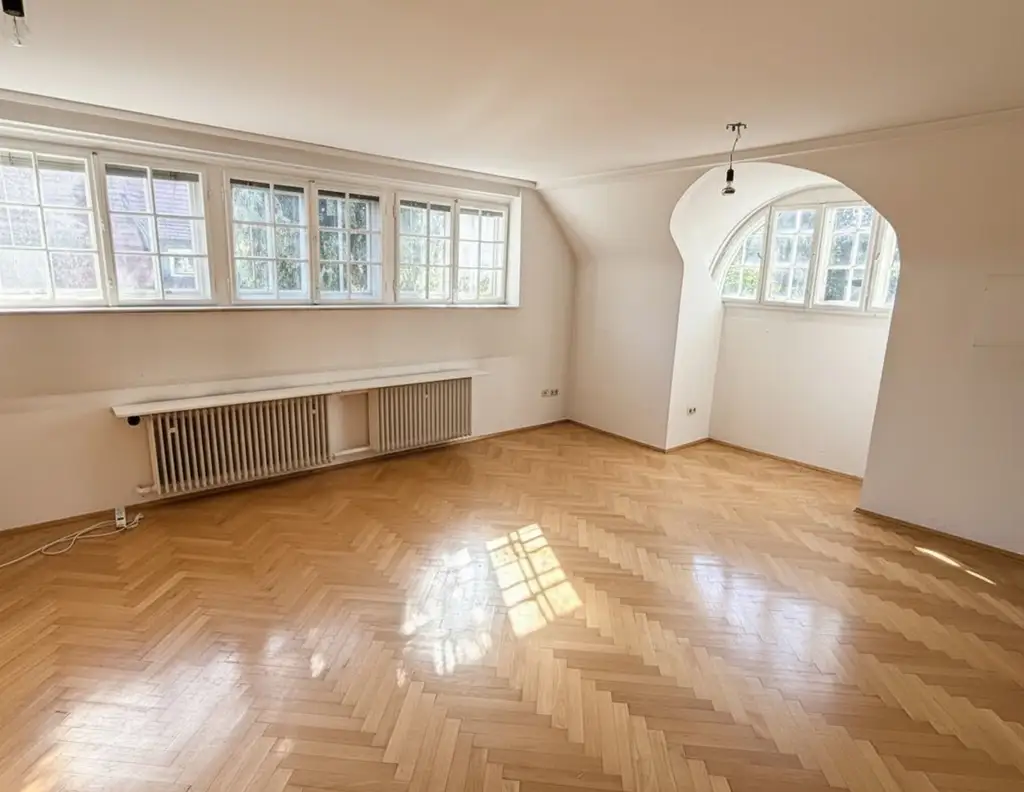 Historische Jahrhundertwende-Villa in Mauer - Charme, Gartenparadies und Potenzial in Top Lage