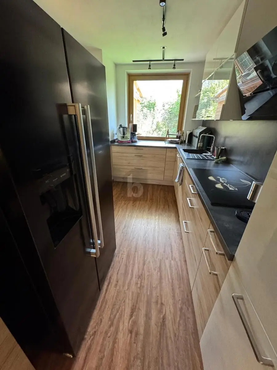 SANIERT! SONNIGER WINTERGARTEN MIT SUPER AUFTEILUNG!