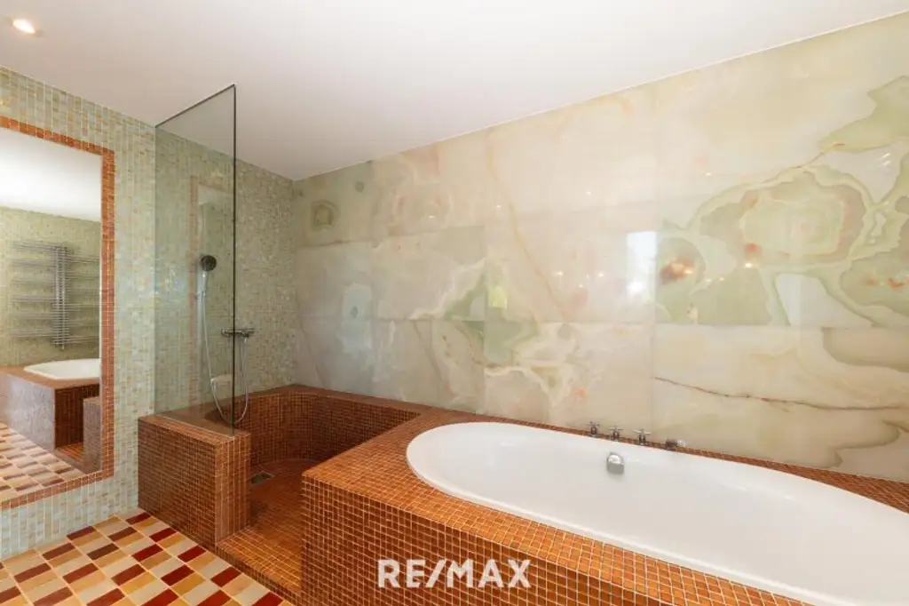 SCHAFBERG | PENTHOUSE | TERRASSEN UND DACHGARTEN | POOL | FERNBLICK