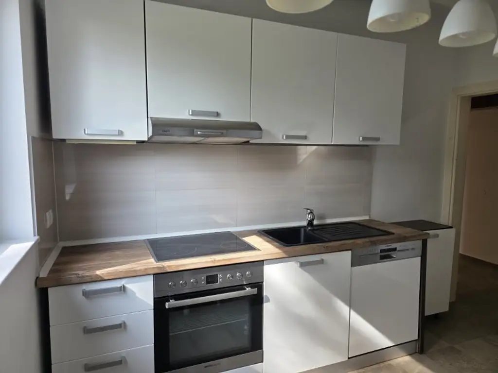 GRÜNOASE -  helle, sonnige 3-Zimmerwohnung in TOPLAGE mit Balkon