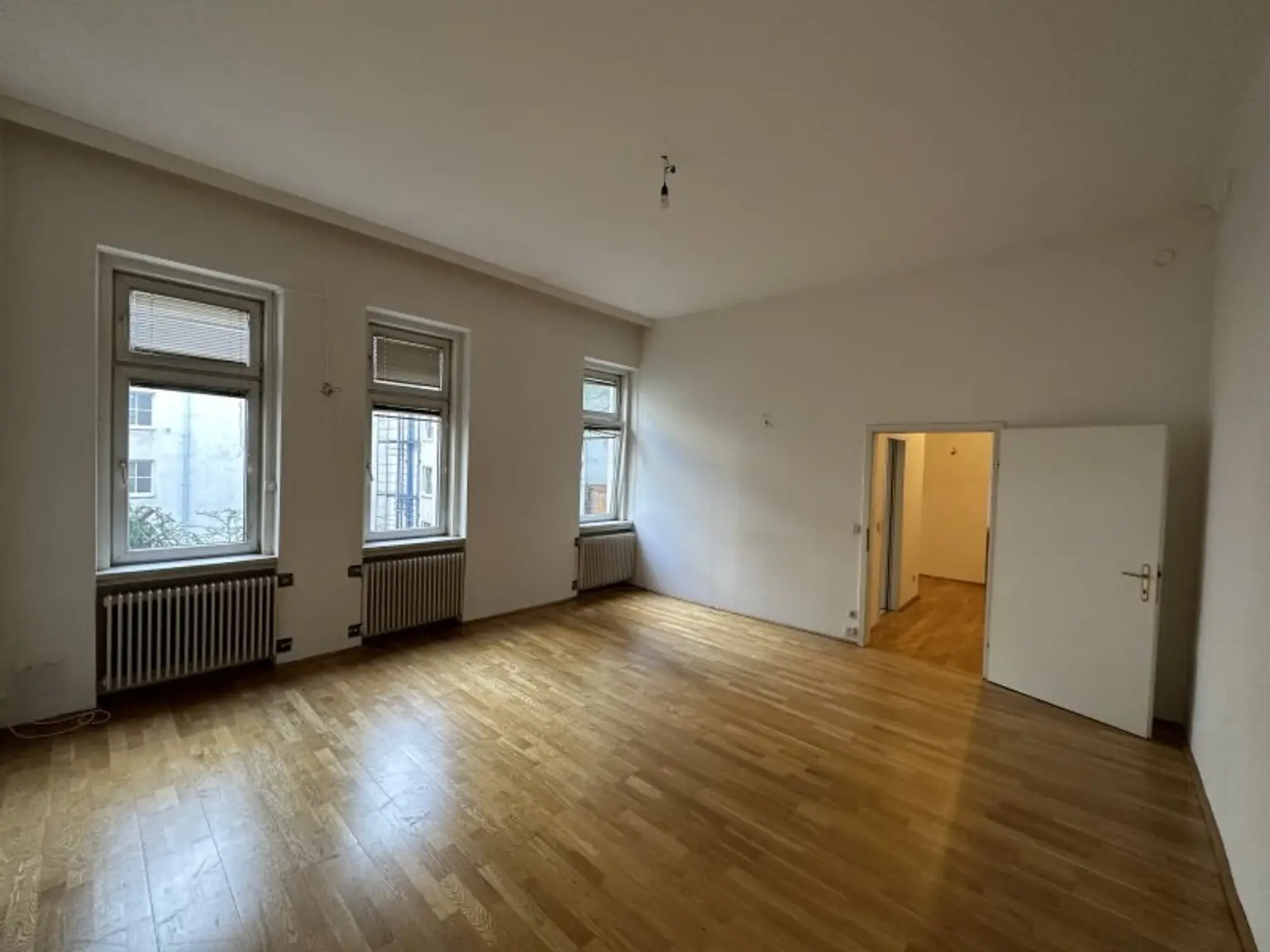 UNBEFRISTET: 2-Zimmer-Wohnung mit separater Küche ab FEBRUAR 2026!