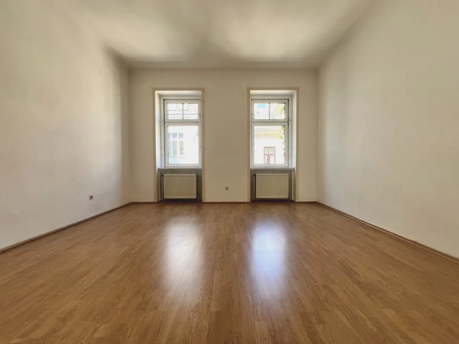 8 | ALTBAU - Wohnung - 4 Zimmer in TOP LAGE | Prima Service Immobilien