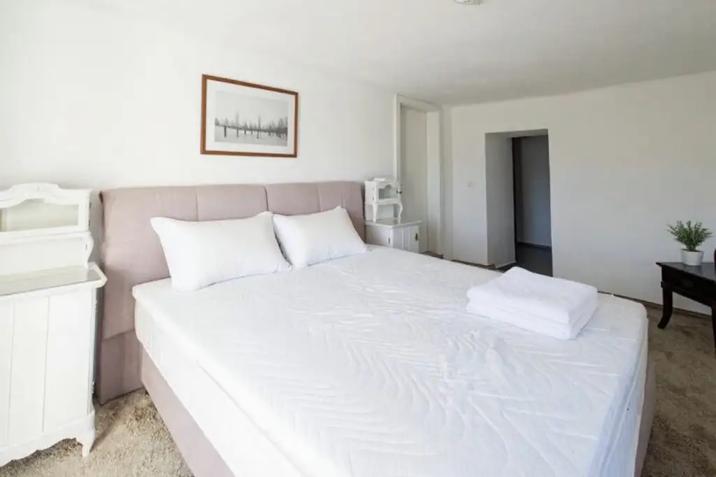 Wohntraum mit Swimming Pool & Sonnenterrasse in Velden am Wörther See