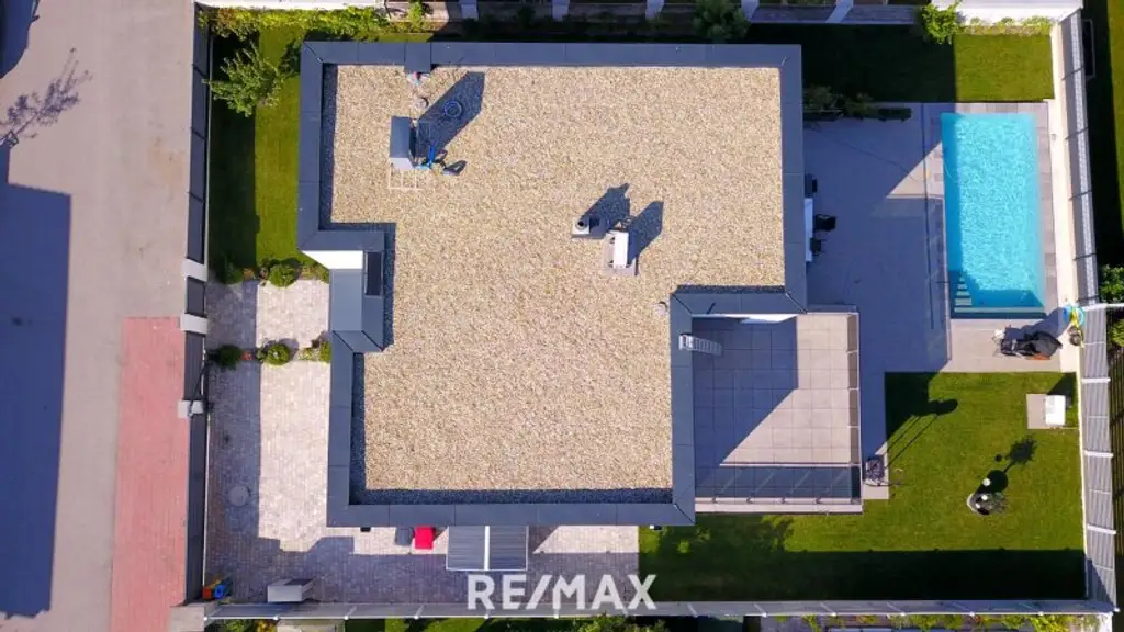 REPRÄSENTATIVE TRAUMVILLA IN BESTLAGE VON HIMBERG NÄHE WIEN & U1