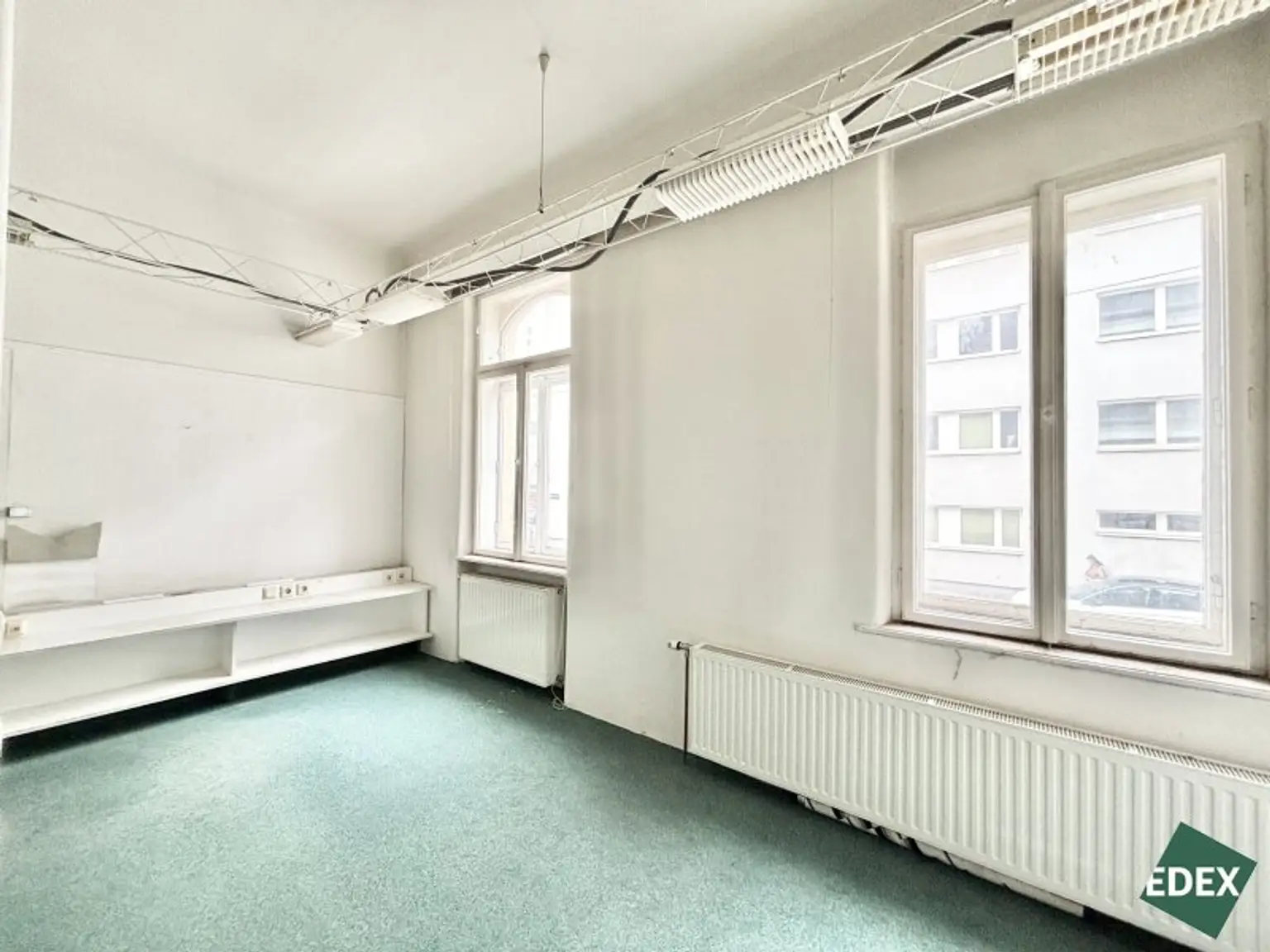 Ihre Chance in Hietzing – 1-Zimmer-Räumlichkeit mit Potenzial, nur wenige Schritte zur U4