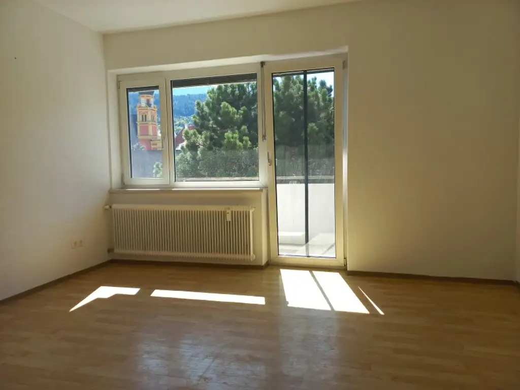 3-Zimmer-Wohnung im Dachgeschoss mit 2 Balkonen in Innsbruck-Wilten zu kaufen