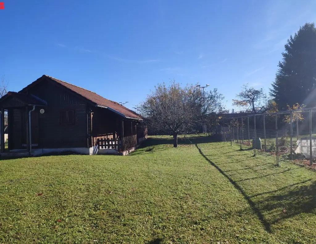 Ebener Baugrund in sonniger Lage in St. Peter!