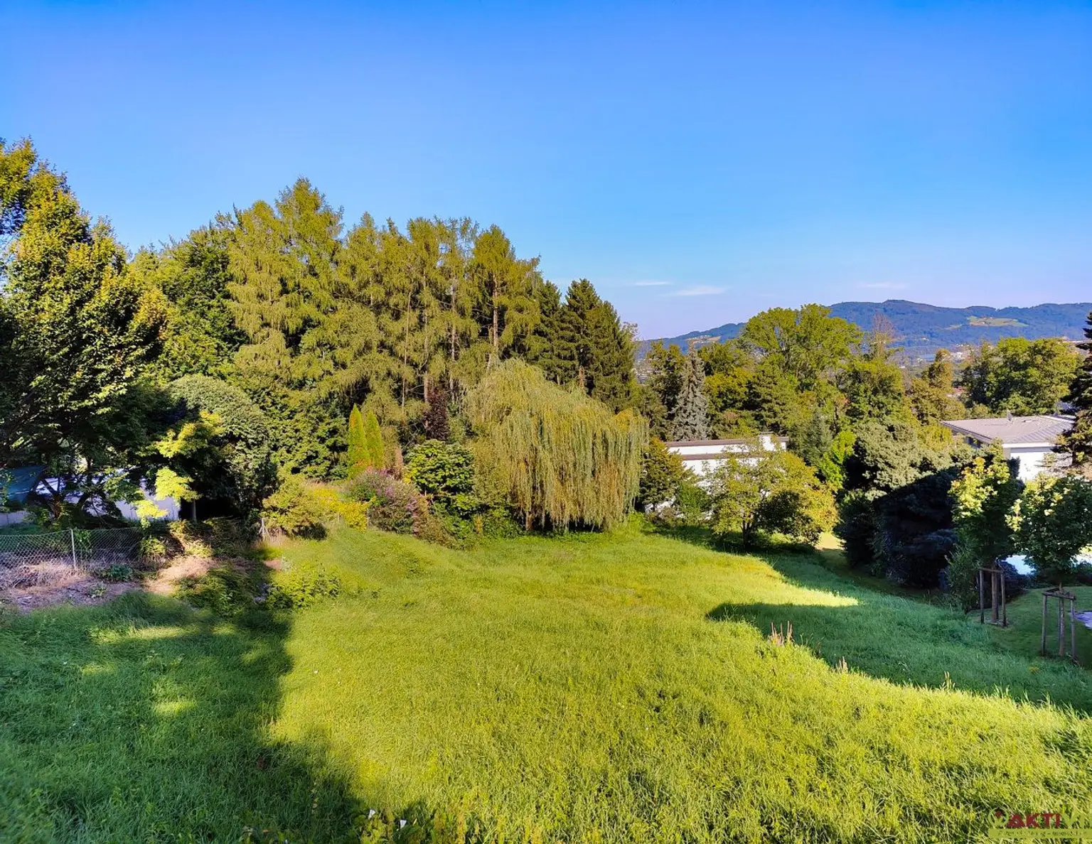 Attraktives Baugrundstück mit vielseitigem Potenzial in begehrter Lage von Linz.