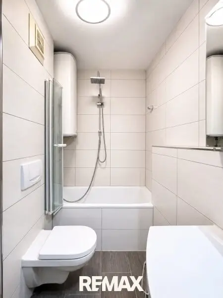 Bad/Badewanne