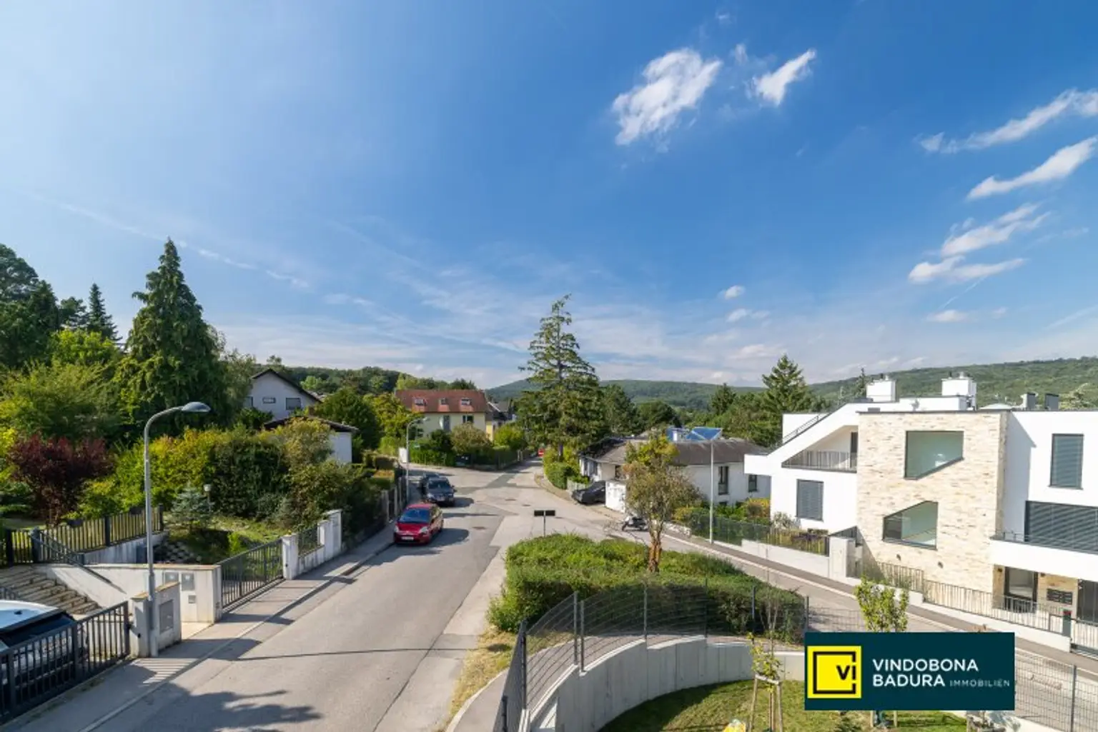 Wohnjuwel in Hietzing: Großzügige 5-Zimmer Wohnung mit Balkonterrassen, Fernblick & Garagenplatz