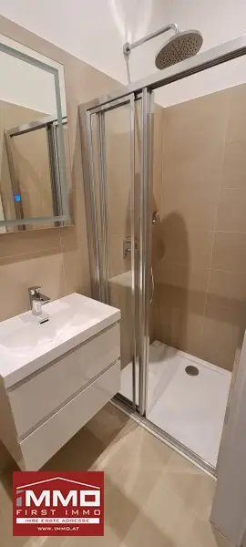 TOP-ERSTBEZUG! ERDGESCHOSSWOHNUNG MIT OPTIMALER AUSSTATTUNG UND AUFTEILUNG!