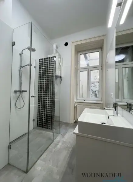 Stilvolle 5-Zimmer-Altbauwohnung in der Lindengasse