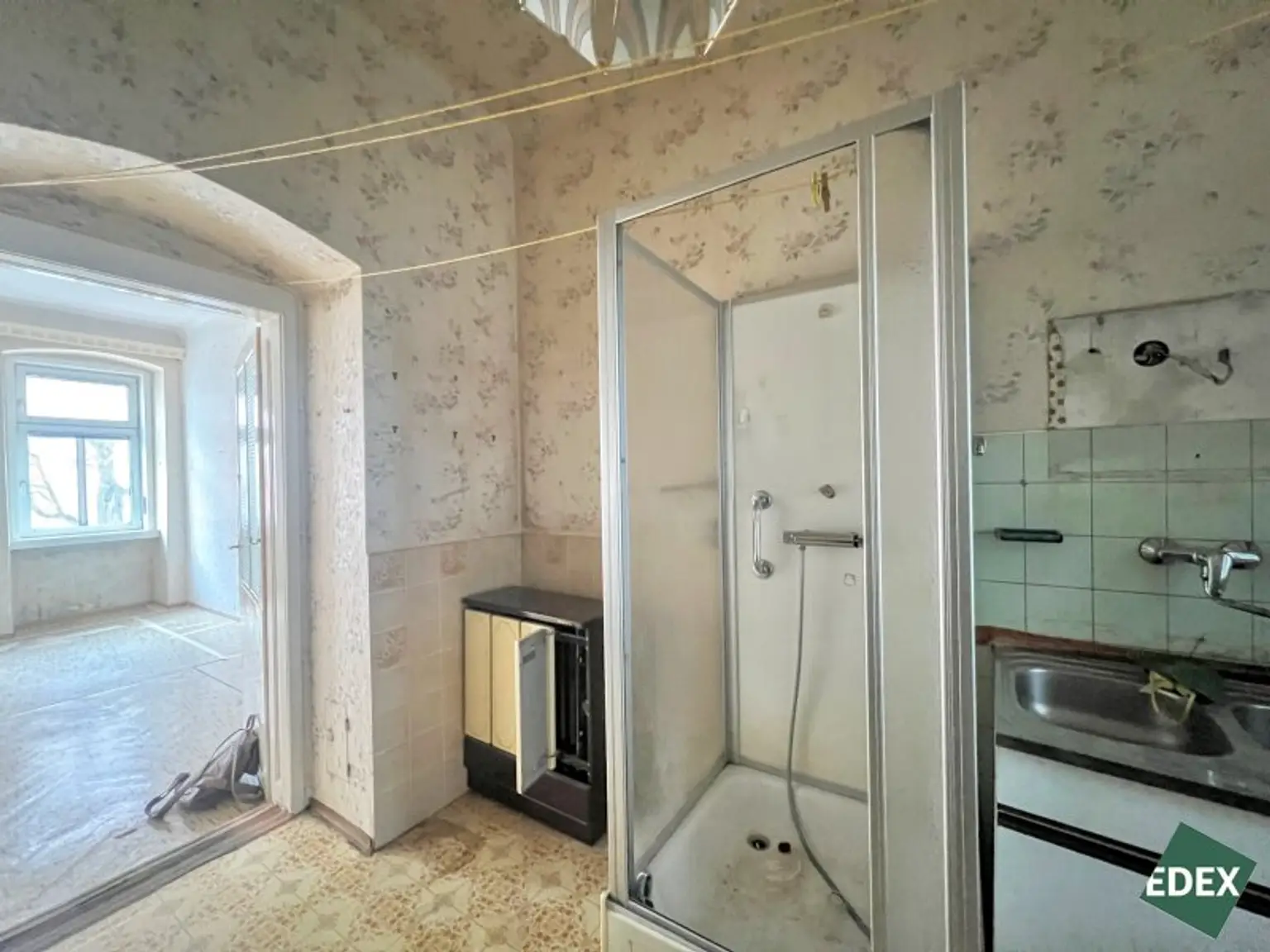 Sanierungsbedürftige Kleinwohnung im 16. Bezirk