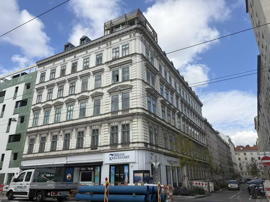Top Lage und Anbindung  - 
Unbefristet vermietete 4-Zimmer-Wohnung