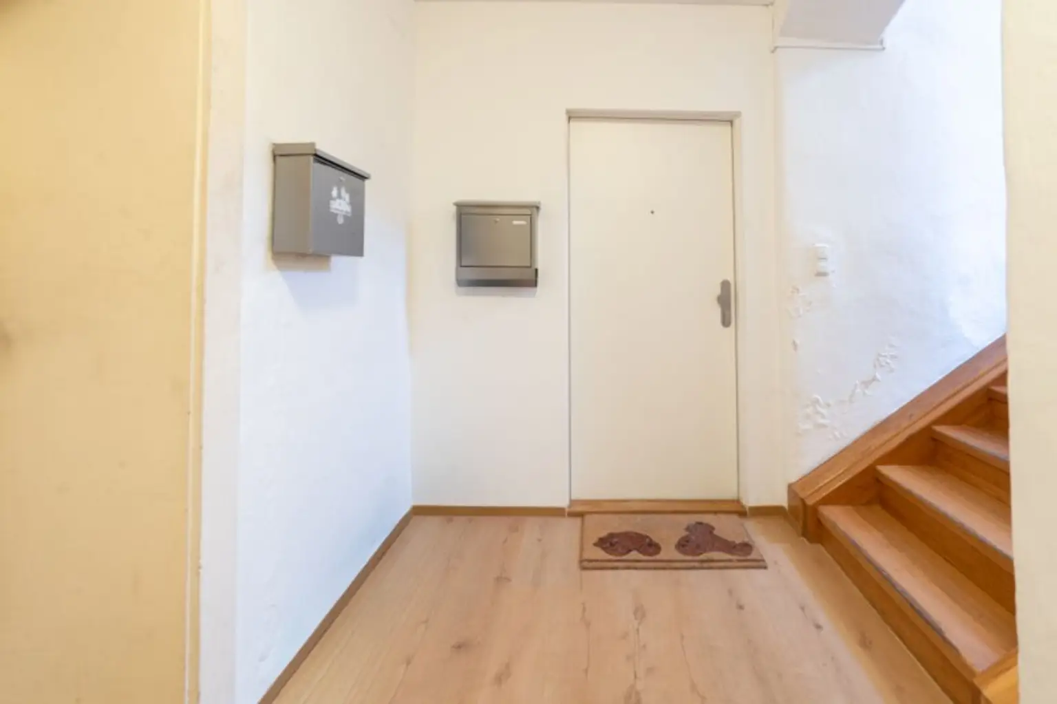 Bestandsfreies Mehrparteienhaus mit 5 Wohnungen + 1 Geschäftslokal in Toplage von Obernberg am Inn zu kaufen!