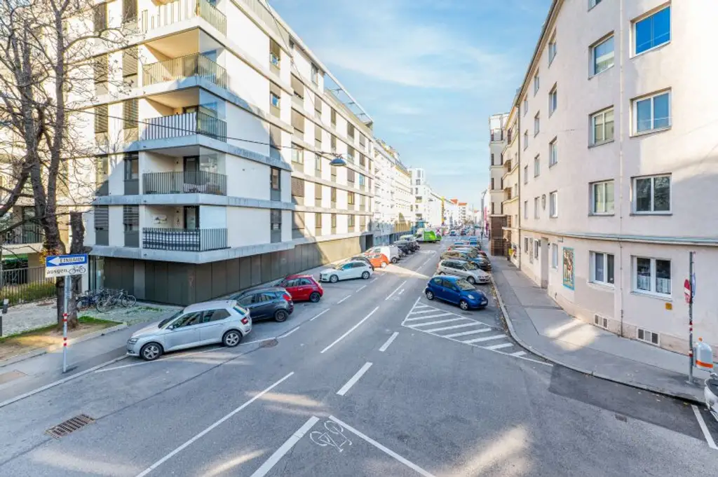 Erstbezug ab Februar! Nähe U6/U4! Helle 2-Zimmer-Wohnung mit Loggia zu vermieten!