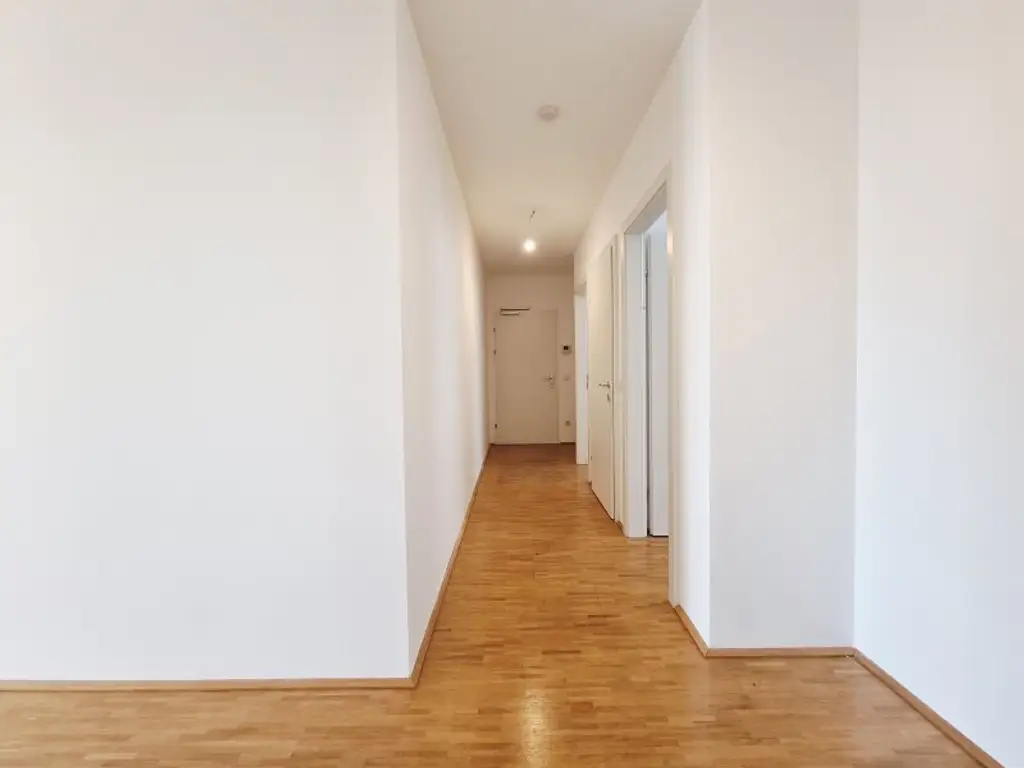 Attraktive 4-Zimmer-Wohnung mit Loggia zwischen Hauptbahnhof und Klinikum