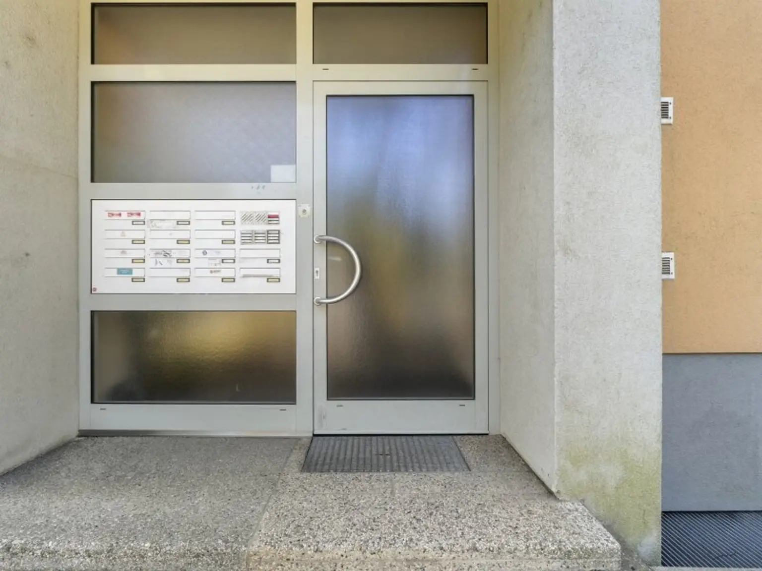 Sanierungsbedürftige aber super aufgeteilte 4 Zi Wohnung mit 112m² in Waidmannsdorf - Villacherstraße