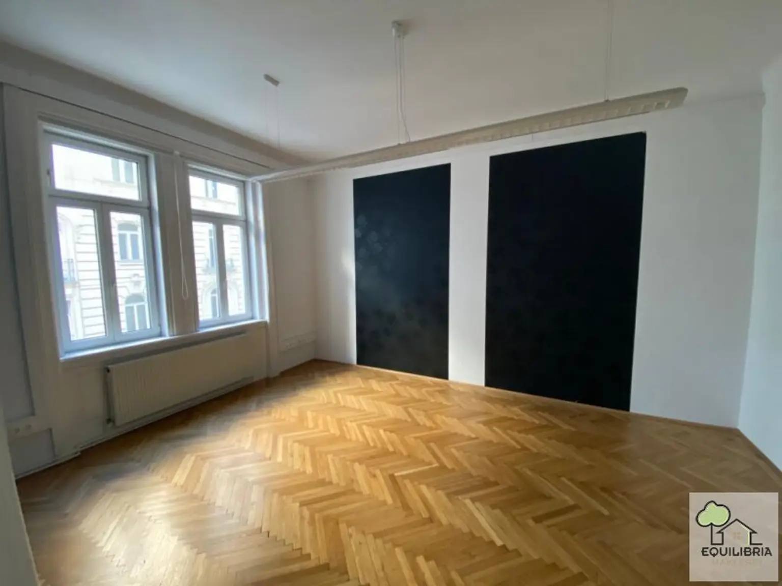 MODERNES ALTBAUBÜRO IN ZENTRALER LAGE