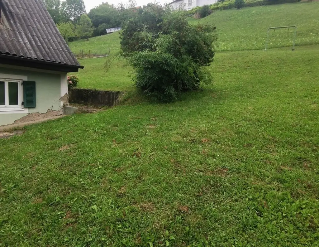 Idyllisches Grundstück mit Altbestand in ruhiger Sackgassenlage in begehrter Lage am Gedersberg