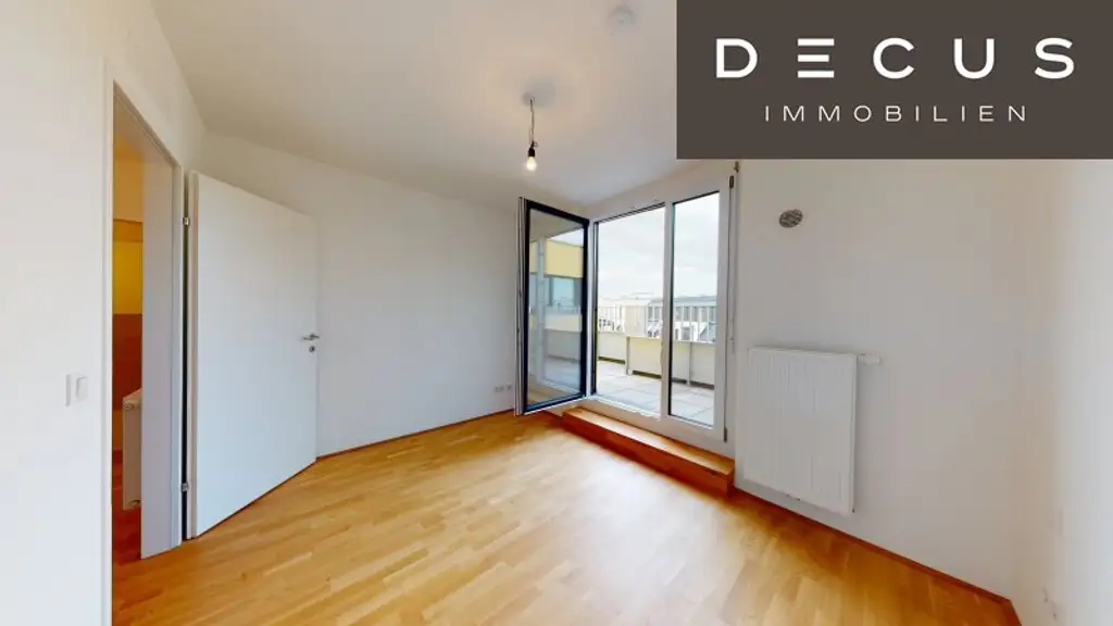 + RICHTUNG WESTEN + ZWEI ZIMMER + 19 QM GROSSE TERRASSE + 6. STOCK + NIEDRIGENERGIEHAUS + NAHE THERESA-TAUSCHER-PARK
