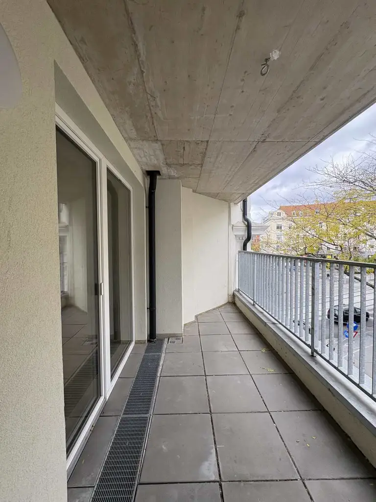 Unbefristeter Mietvertrag - 2-Zimmer-Wohnung 
mit Loggia und top Aufteilung