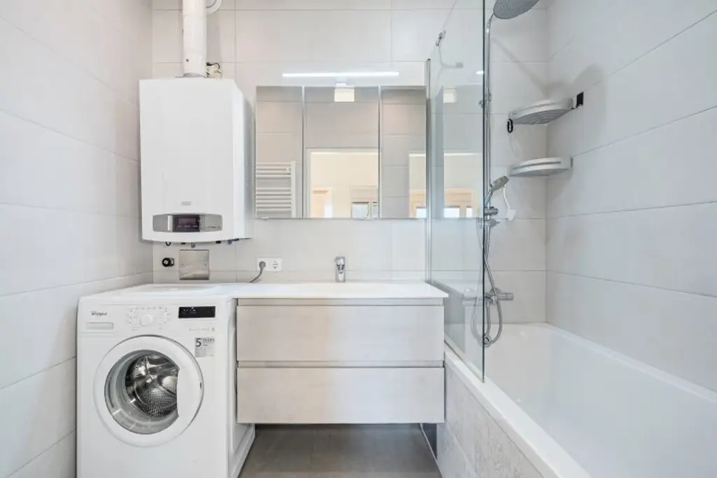 Moderne 3 Zimmer Wohnung mit 2 Loggien - Perfekt für Familien, Paare und Home-Office!