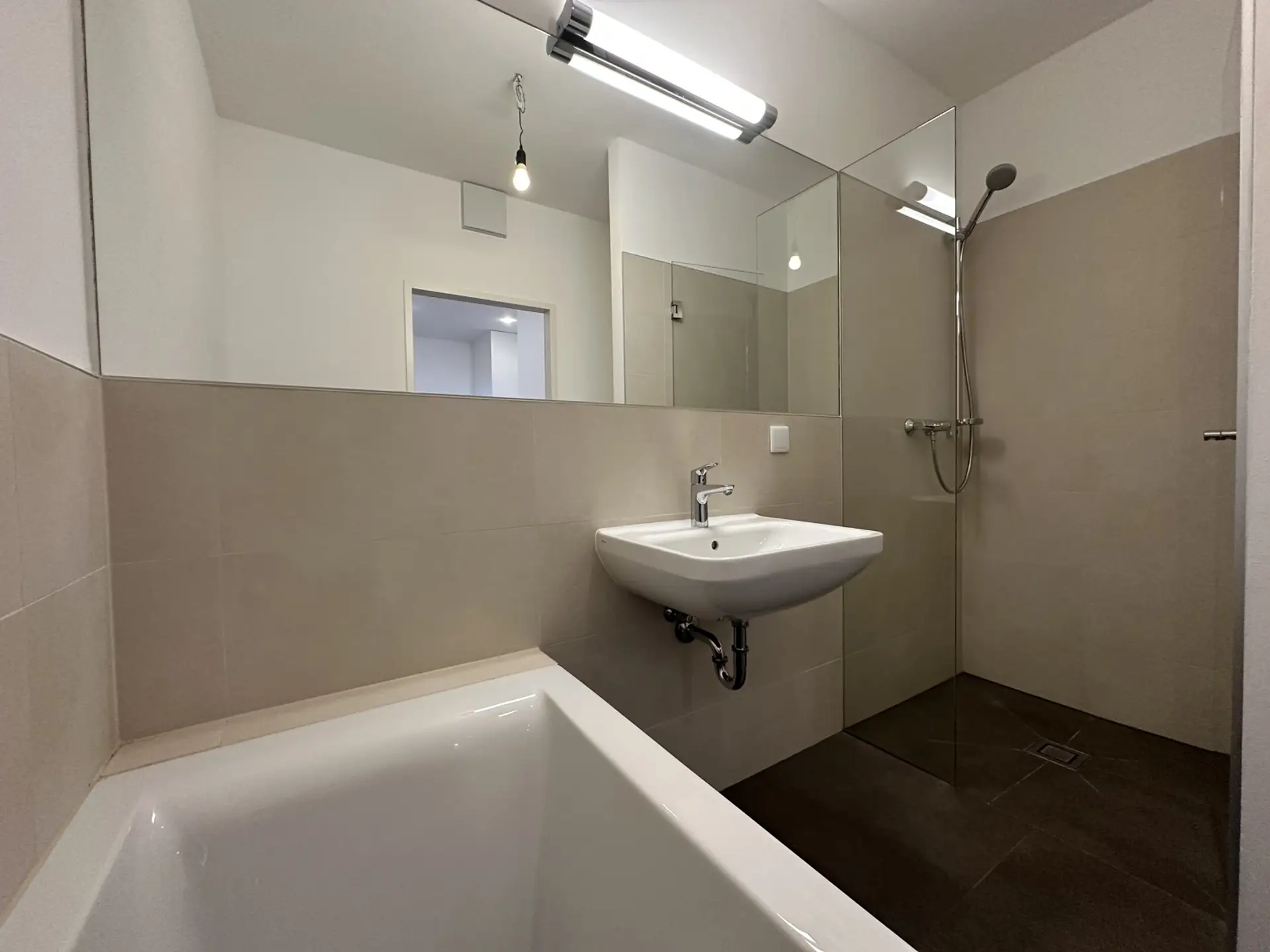 20250325_151350581_iOS