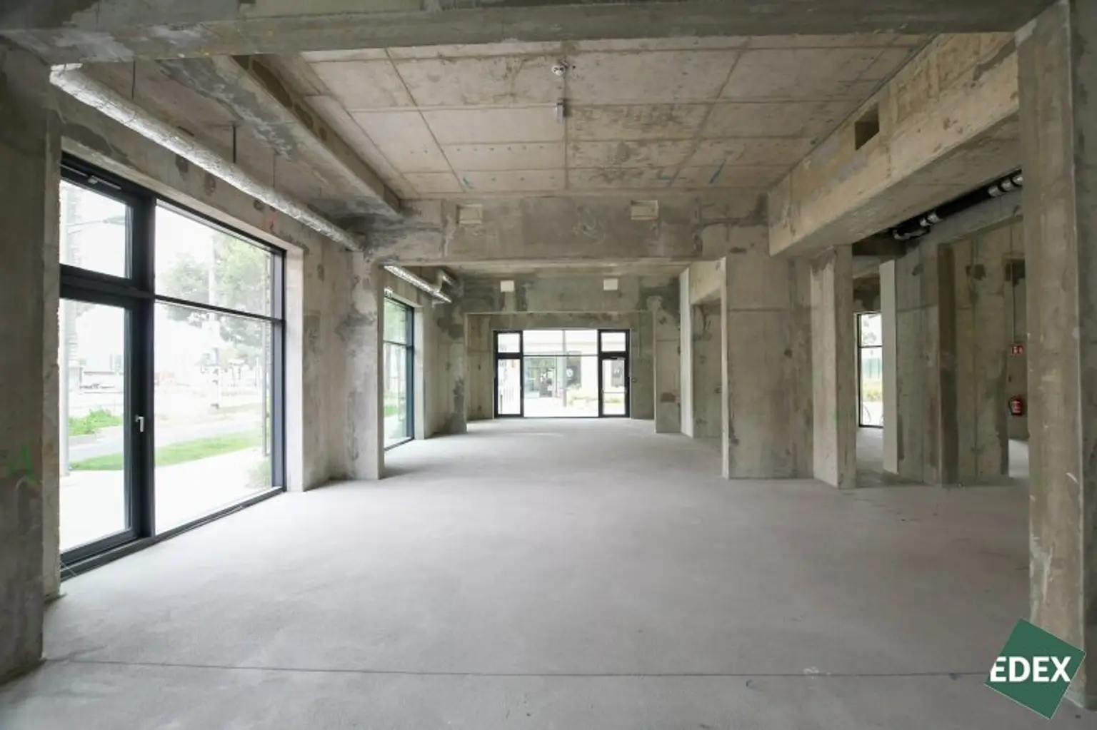 Erstbezug | Moderne Gewerbefläche mit hoher Sichtbarkeit und flexibler Nutzung