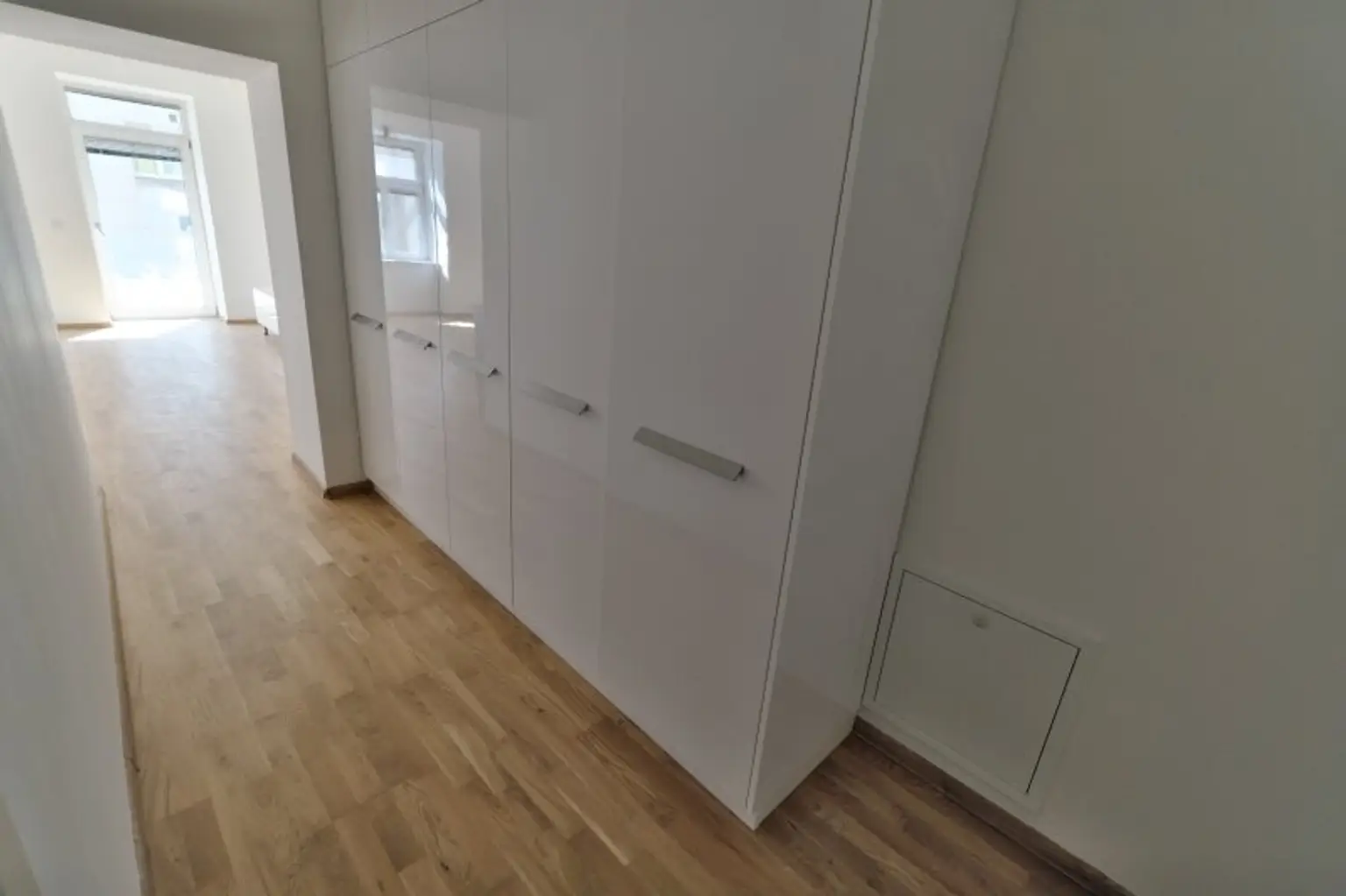 Süd-Garconniere MIT VERMIETGARANTIE / 2. Stock, Balkon (neben neuer U2-Station Reinprechtsdorfer Straße)