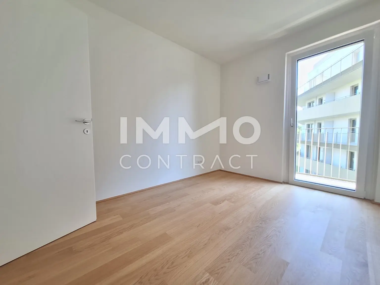 5 Zimmer Familienwohnung mit großem Balkon
