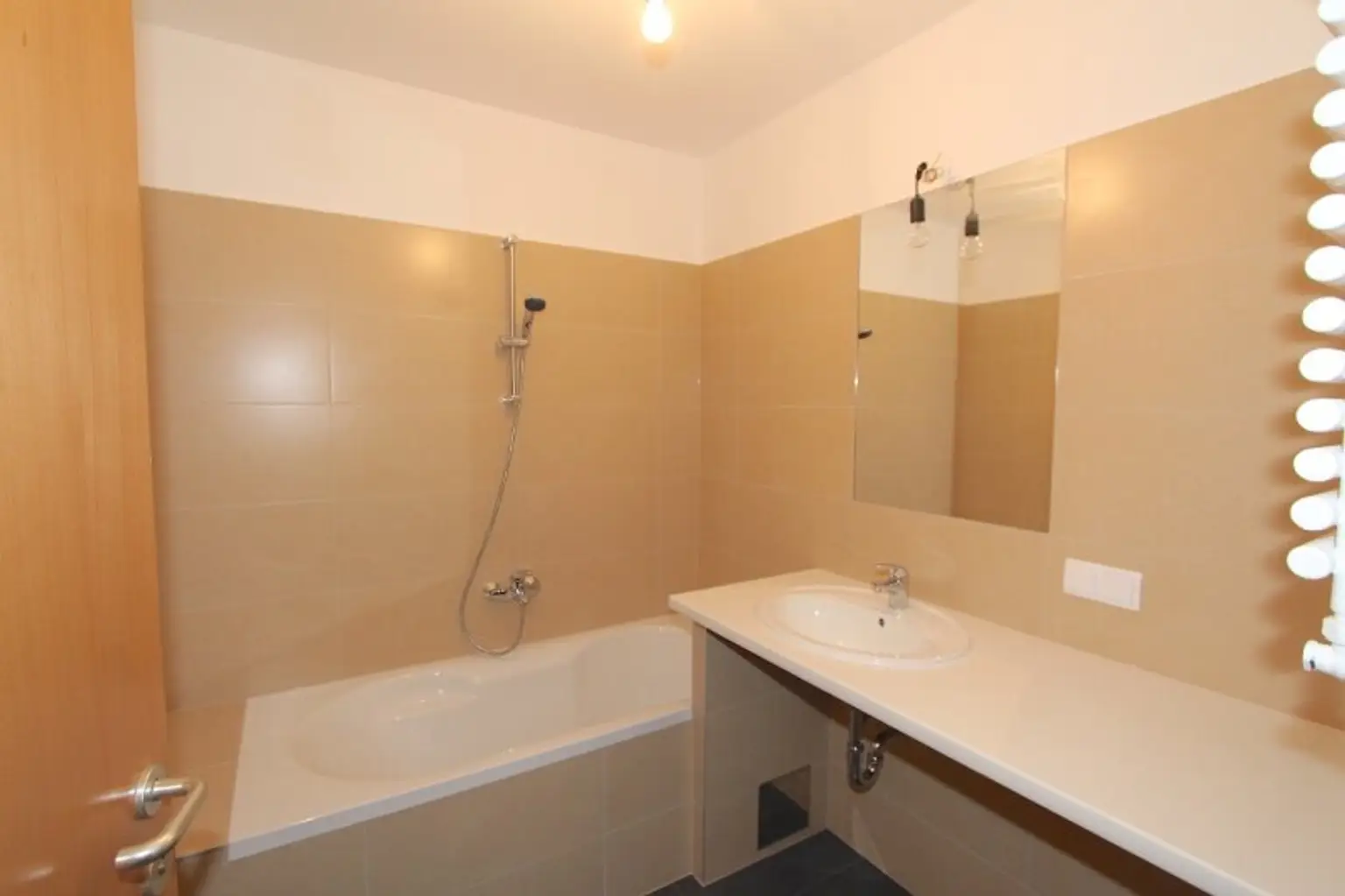 Sonnige 2 Zimmer Neubauwohnung - ERSTBEZUG !