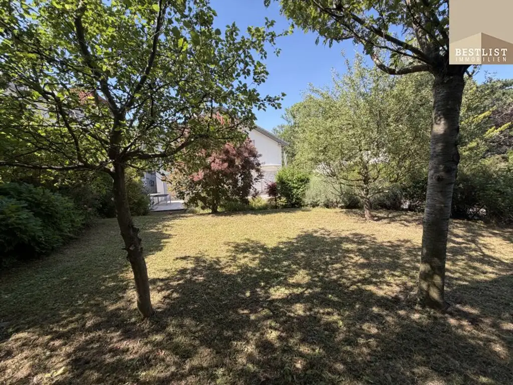 Moderne Eleganz trifft Naturidylle – energieeffizientes Einfamilienhaus mit großzügiger Terrasse in der Hinterbrühl