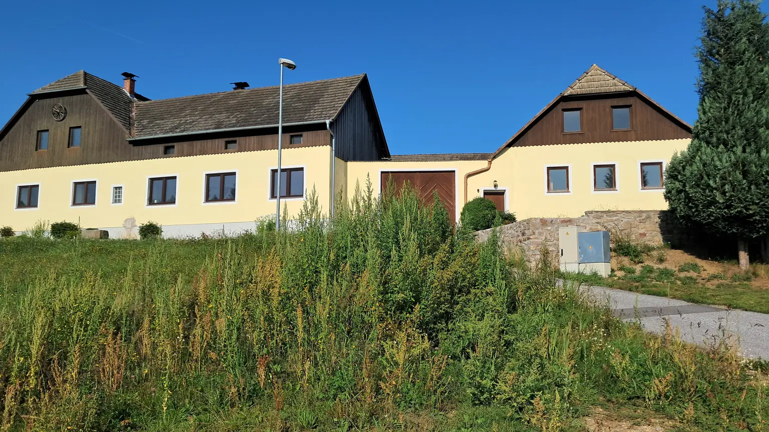 Charmantes Bauernhaus in Merzenstein/Rappottenstein – uneinsehbarer Vierkanthof bietet zahlreiche Möglichkeiten!