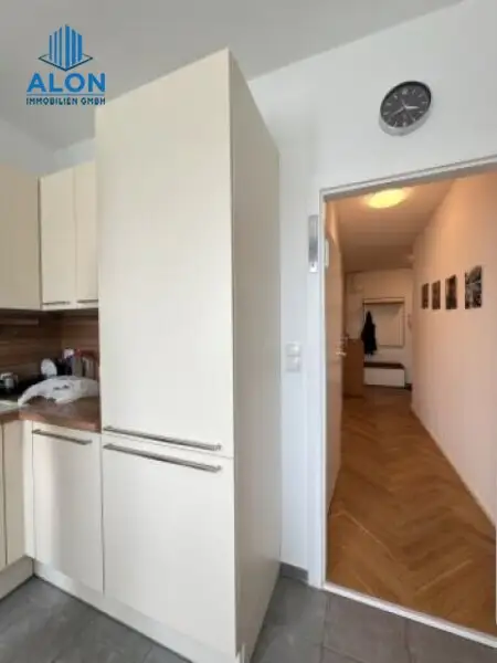 Klimatisierte 2-Zimmer-Neubauwohnung mit Loggia, gegenüber vom Schwedenplatz und Donaukanal!