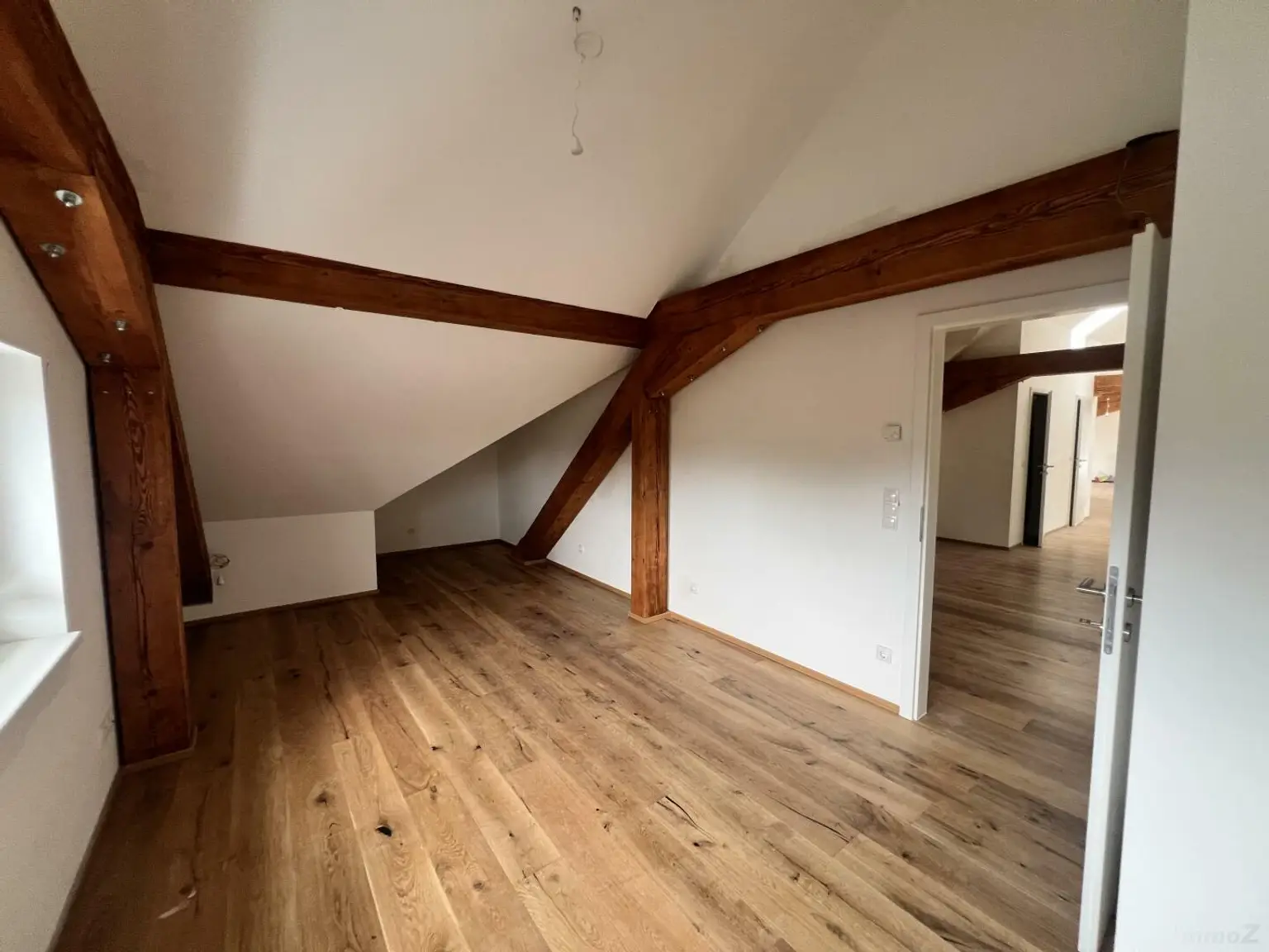 Penthouse-Wohnung + 270m2 Dachterrasse zur Miete als Wohnung oder Büro