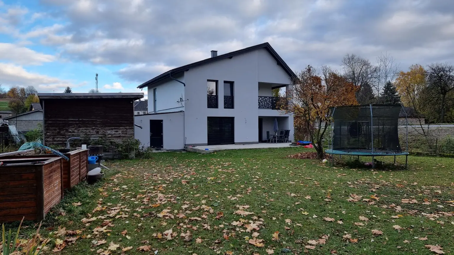 Mehrfamilienhaus in Völlerndorf– Wohnen und Leben auf großzügigem Raum