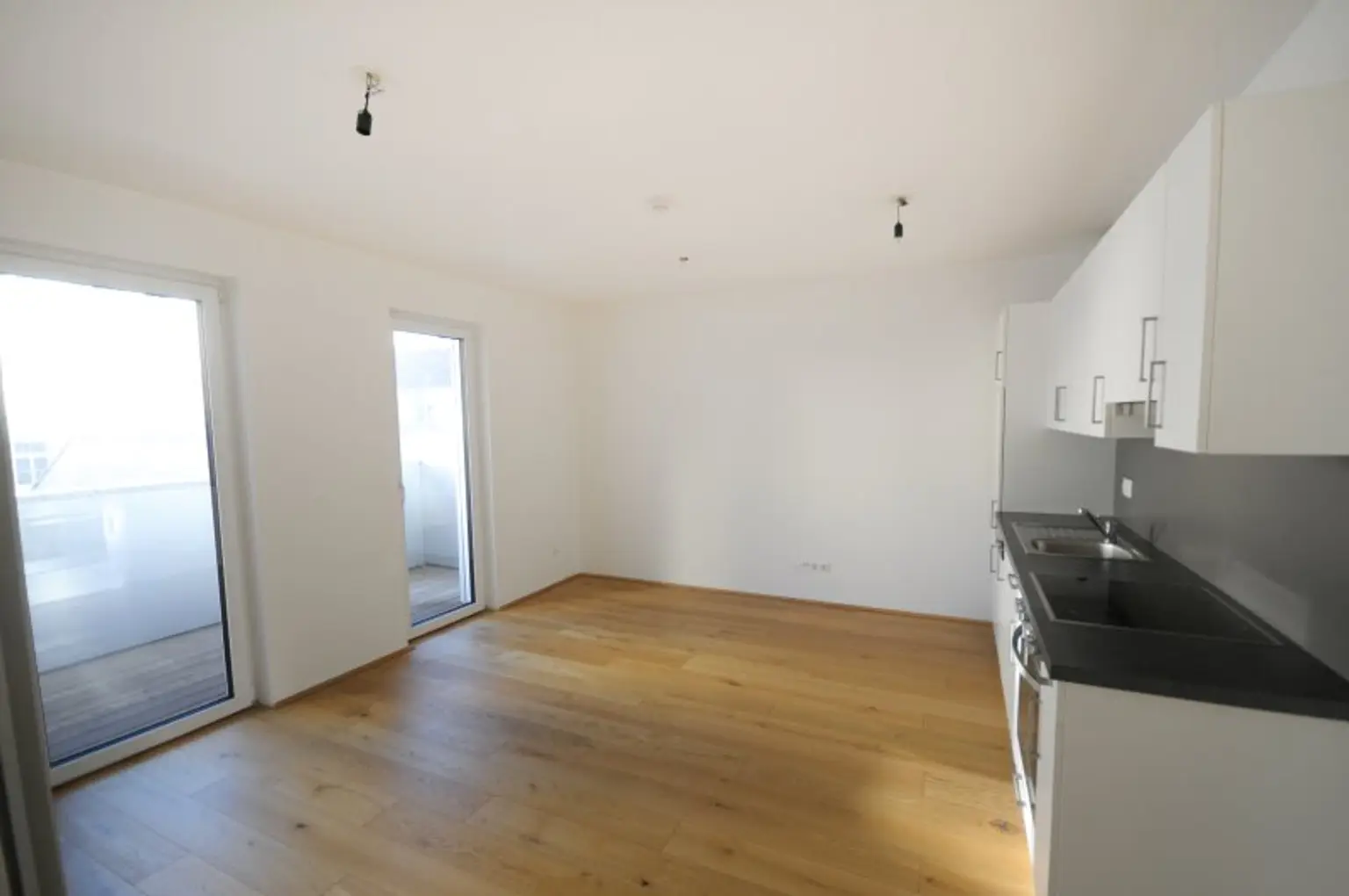 HERNALS - HERRLICHE 2-ZIMMER-WOHNUNG MIT LOGGIA IN OST-AUSRICHTUNG