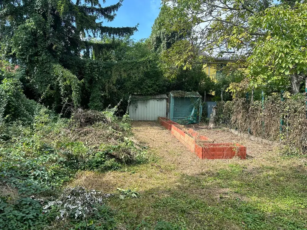 Top Preis - Sanierungsbedürftiges Einfamilienhaus auf 517 m² Grund