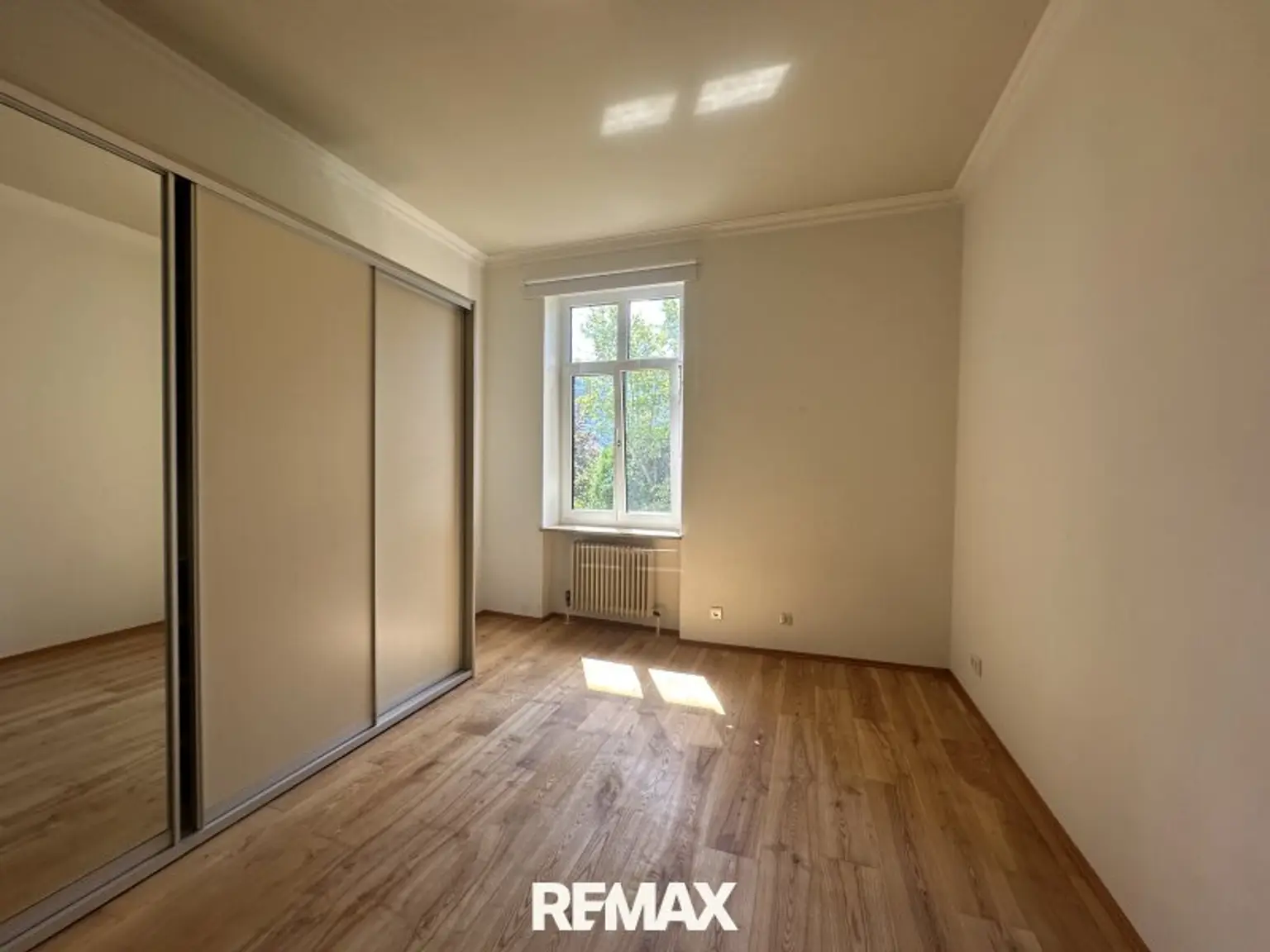 Schlafzimmer II