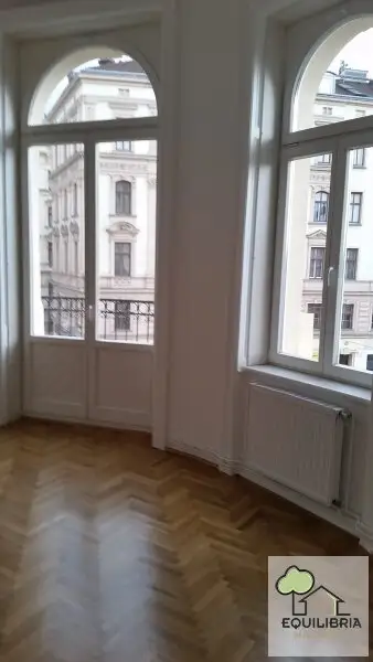 TOP 141 m²  ALTBAUWOHNUNG NÄHE U2 UND AUGARTEN
