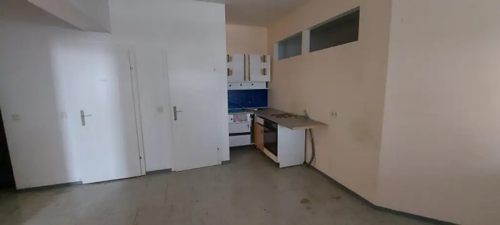 Flexible Gewerbeeinheit in zentraler Lage