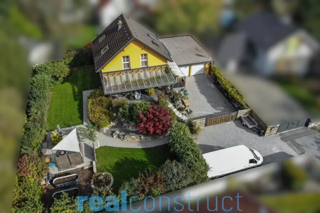 Ökologisch nachhaltiges Einfamilienhaus mit ERDWÄRME-Heizung in bester Lage von Bad Erlach