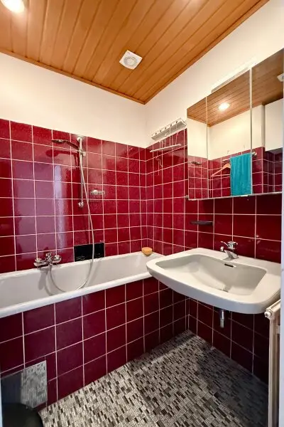 Sehr gut aufgeteilte 2 Zimmer Wohnung mit separater Küche