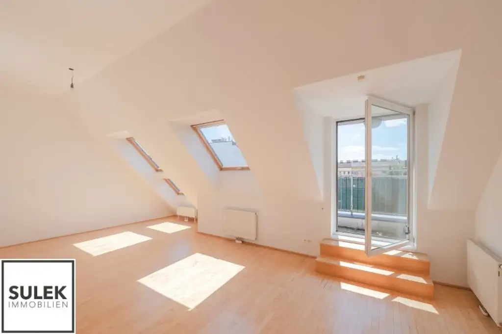 Großzügige, sonnige DG-Neubauwohnung mit hofseitiger Terrasse nahe Einkaufsstraße & U6 - ab 1.12.25!