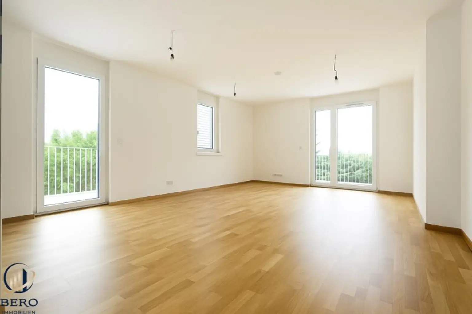 "Erstbezug- 3 Zimmer-Maisonette mit großer Terrasse