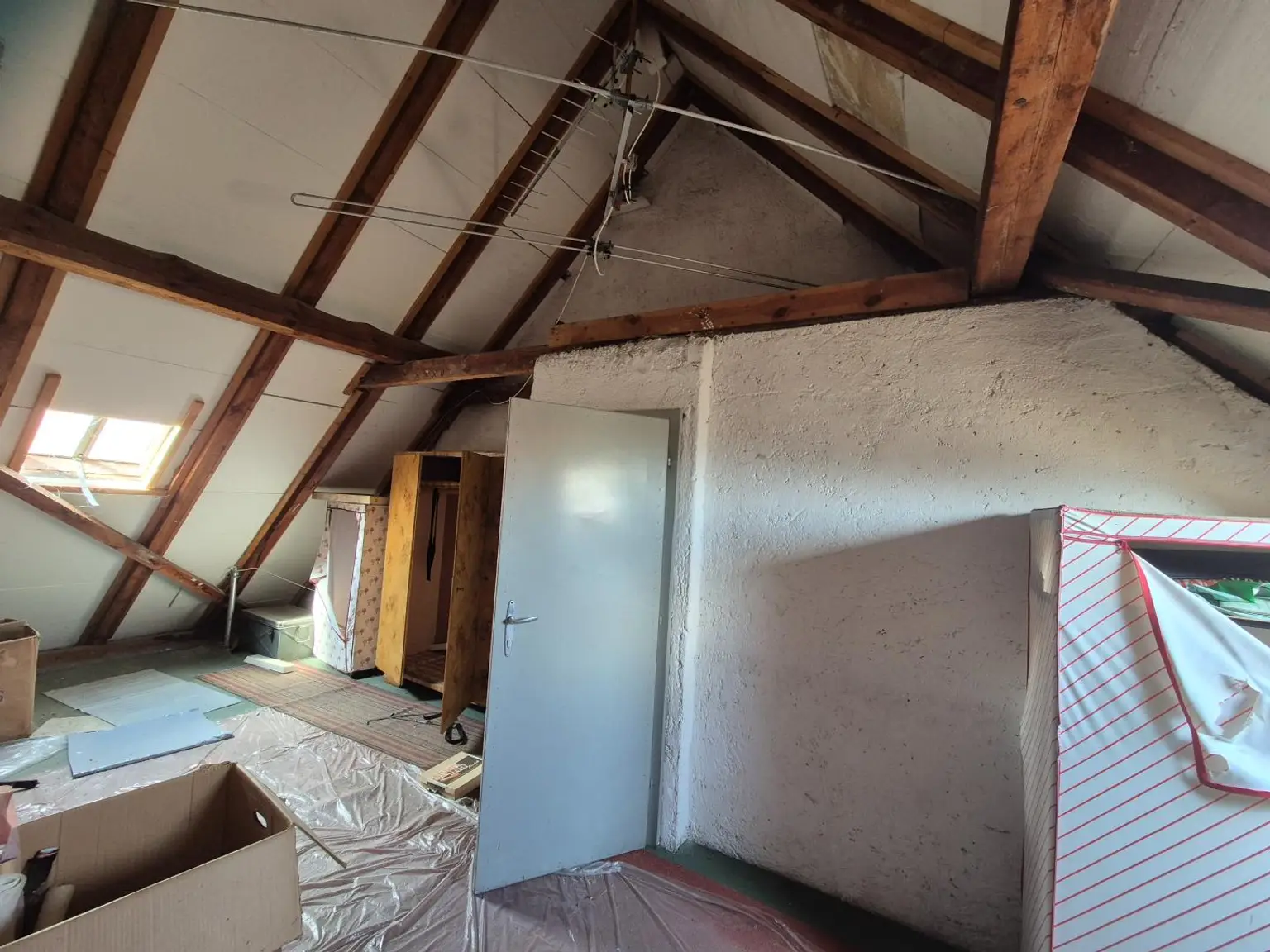 Renovierungsbedürftiges Mittelreihenhaus