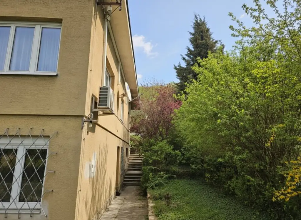 NEUER PREIS: 1875 m² großes GRUNDSTÜCK - DIREKT am Fuße des BISAMBERG - WESTAUSRICHTUNG